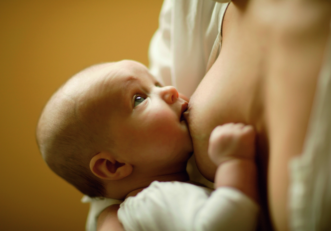 Breastfeeding daddy